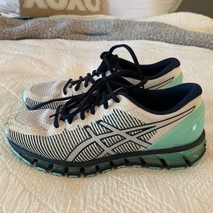 ASIC running shoes